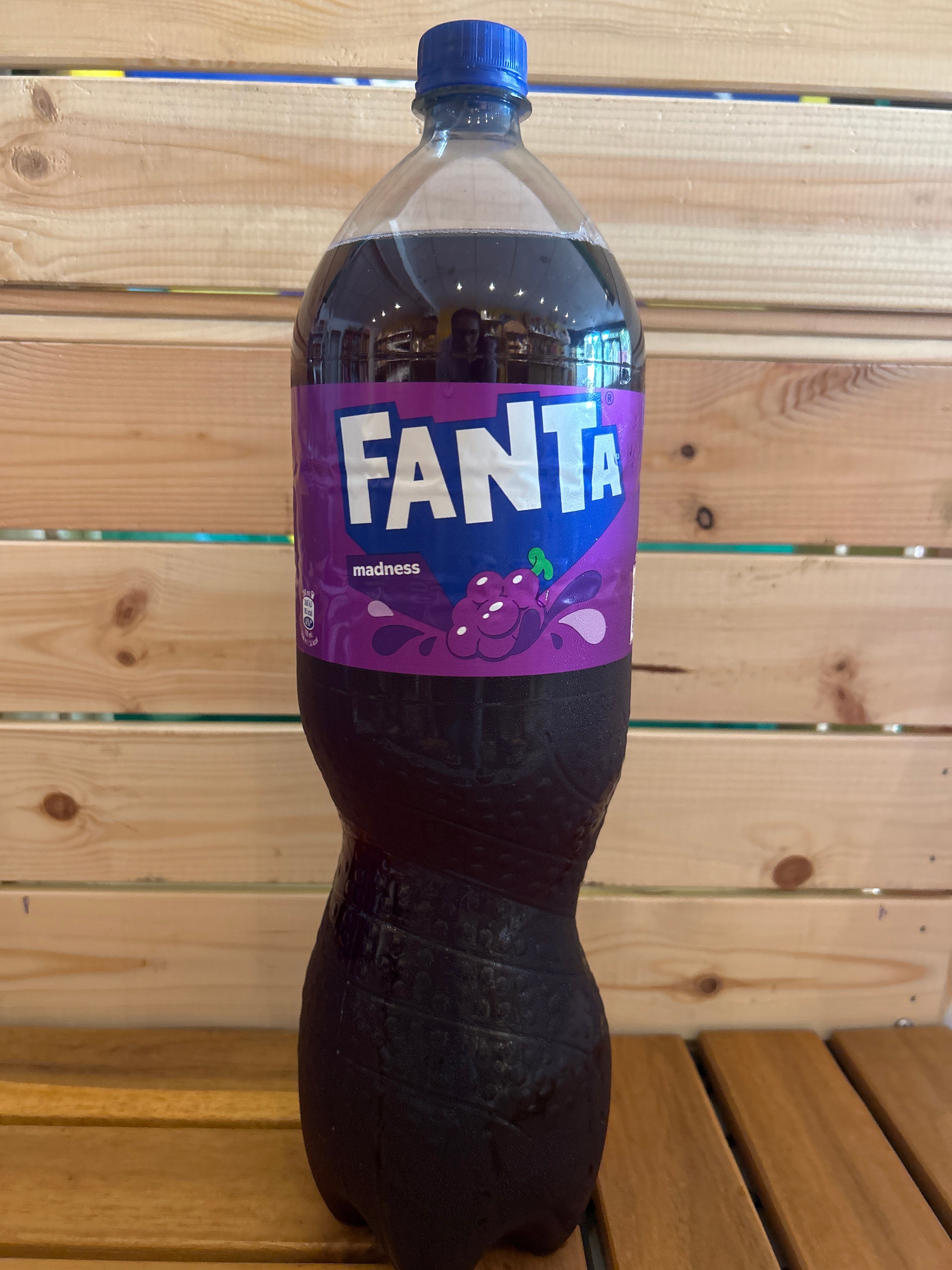 Soda au raisin - FANTA (Boisson gazeuse au raisin) - FANTA - 2L