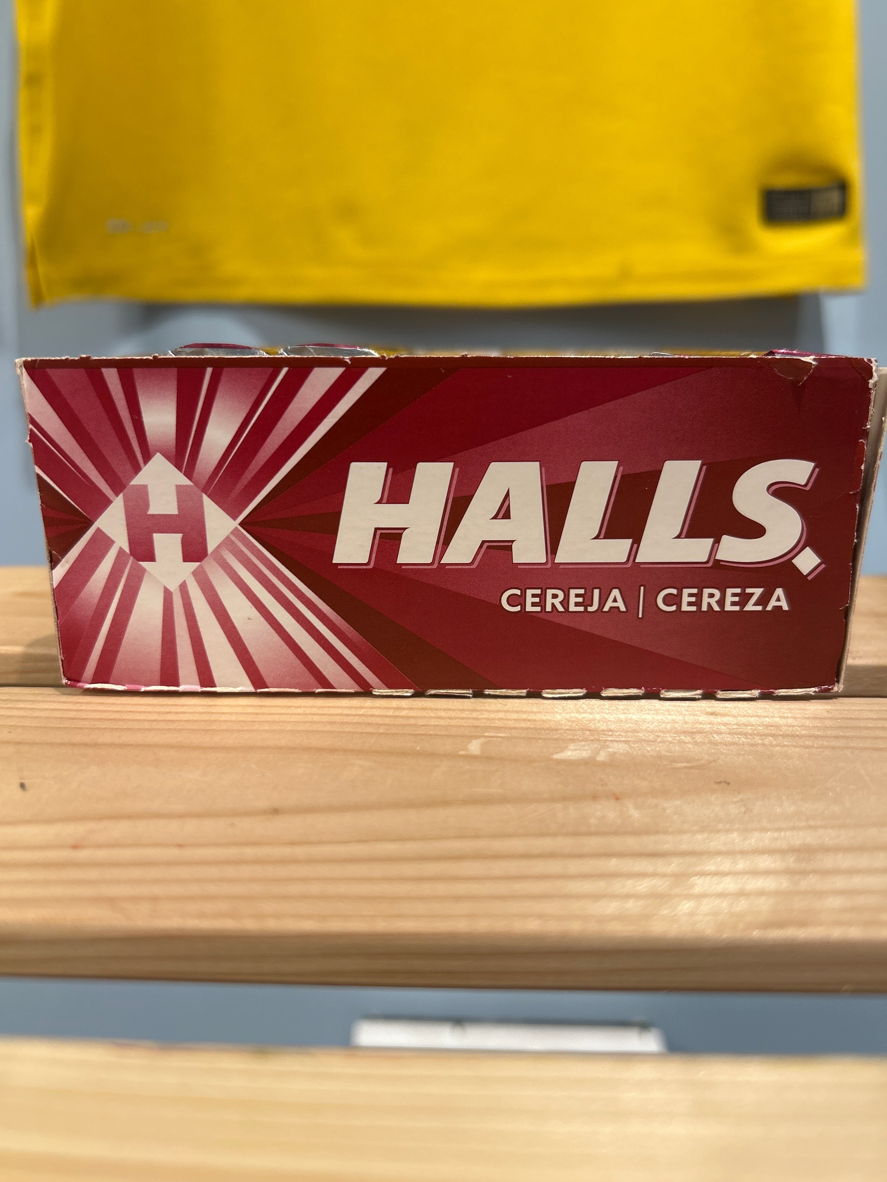 Bonbon cerise-(Bala Cereja) - HALLS - 28g - Promoção