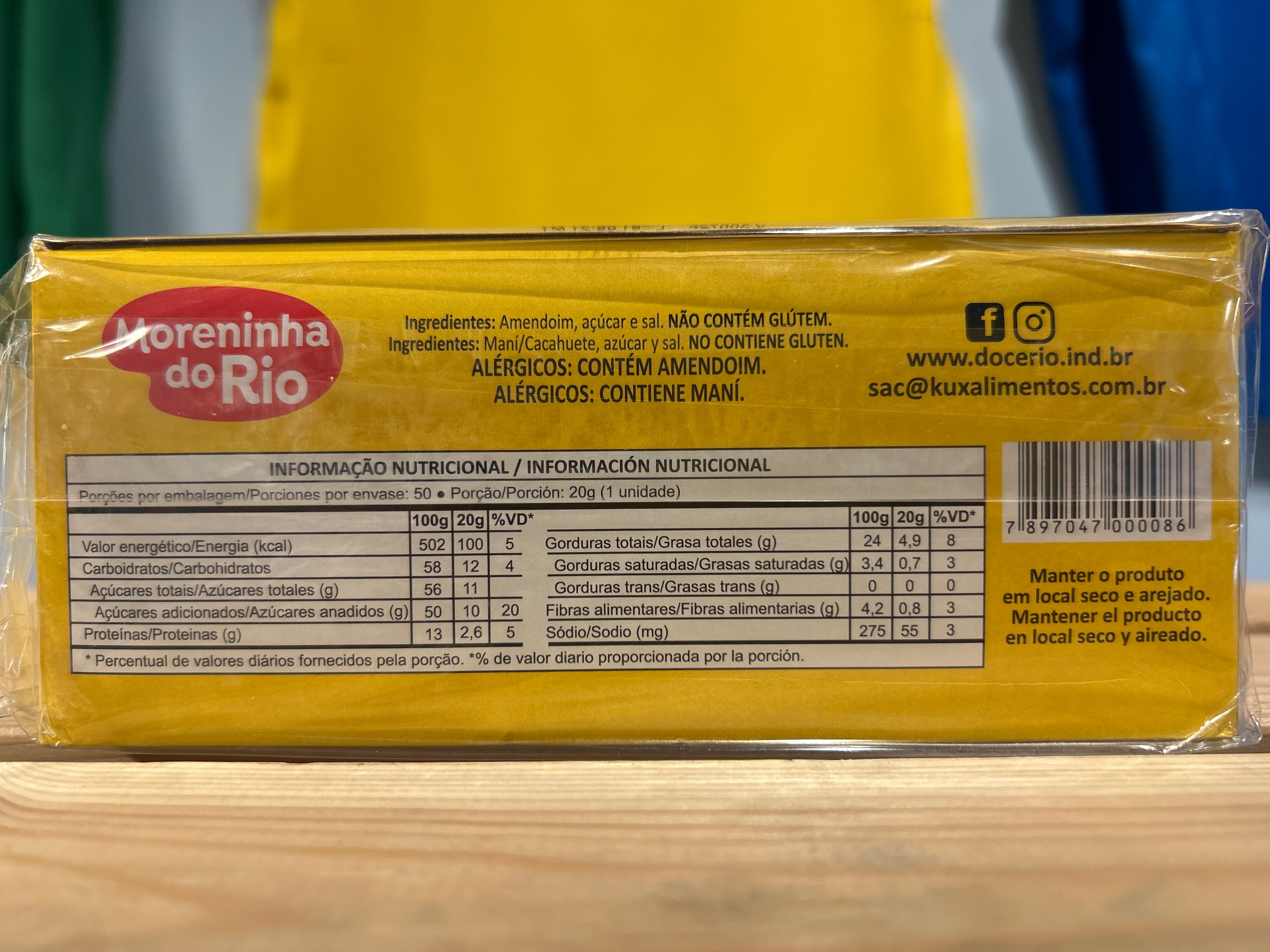 Douceur poudre de cacahuète forme rectangle (Paçoca Quadrada) - MORENINHA DO RIO - 1kg